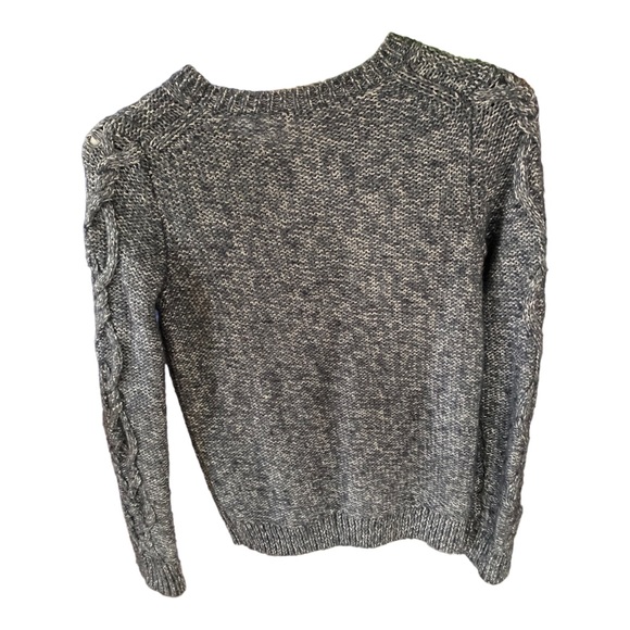GAP woman’s XS Cable Knit Sweater grey - Picture 2 of 3